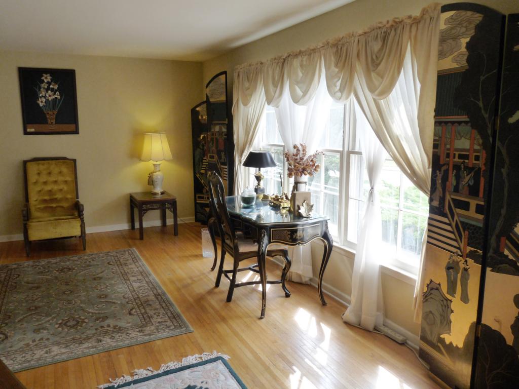 MLS #/Web ID: 2716463