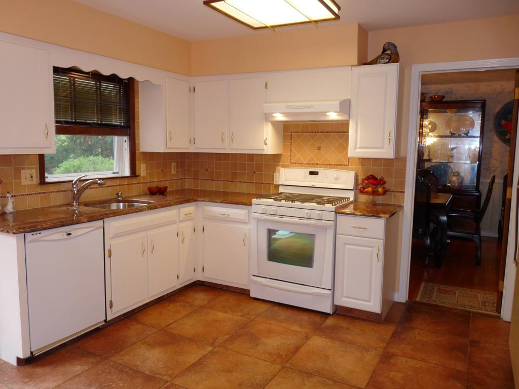 MLS #/Web ID: 2716463