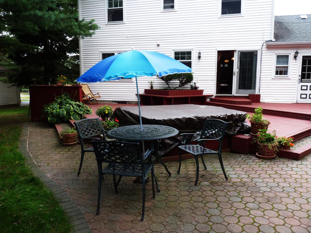 MLS #/Web ID: 2716463
