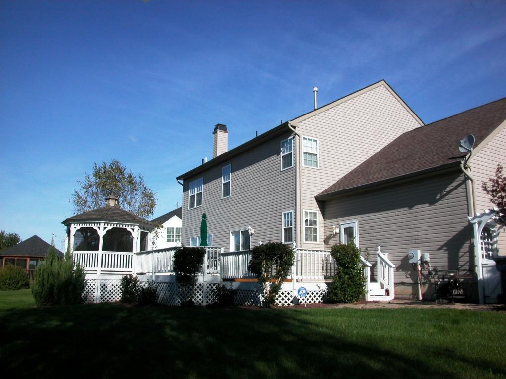 906 TYLER CIRCLE