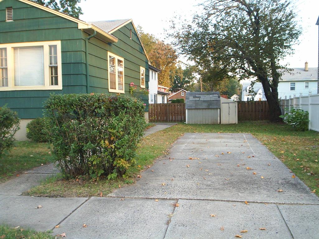 MLS #/Web ID: 2723263