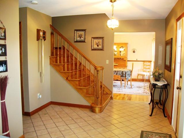 7 HILLTOP CT