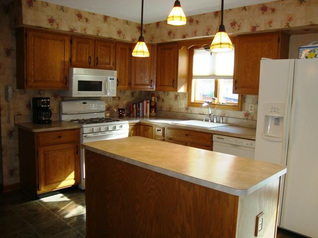 7 HILLTOP CT