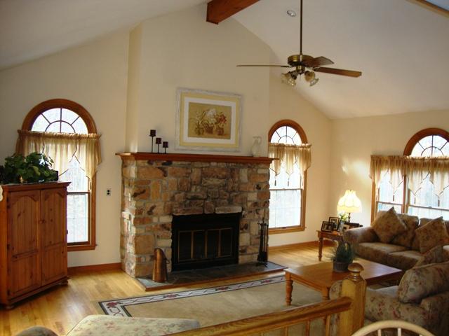 7 HILLTOP CT