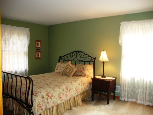 7 HILLTOP CT