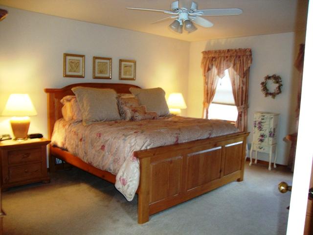 7 HILLTOP CT