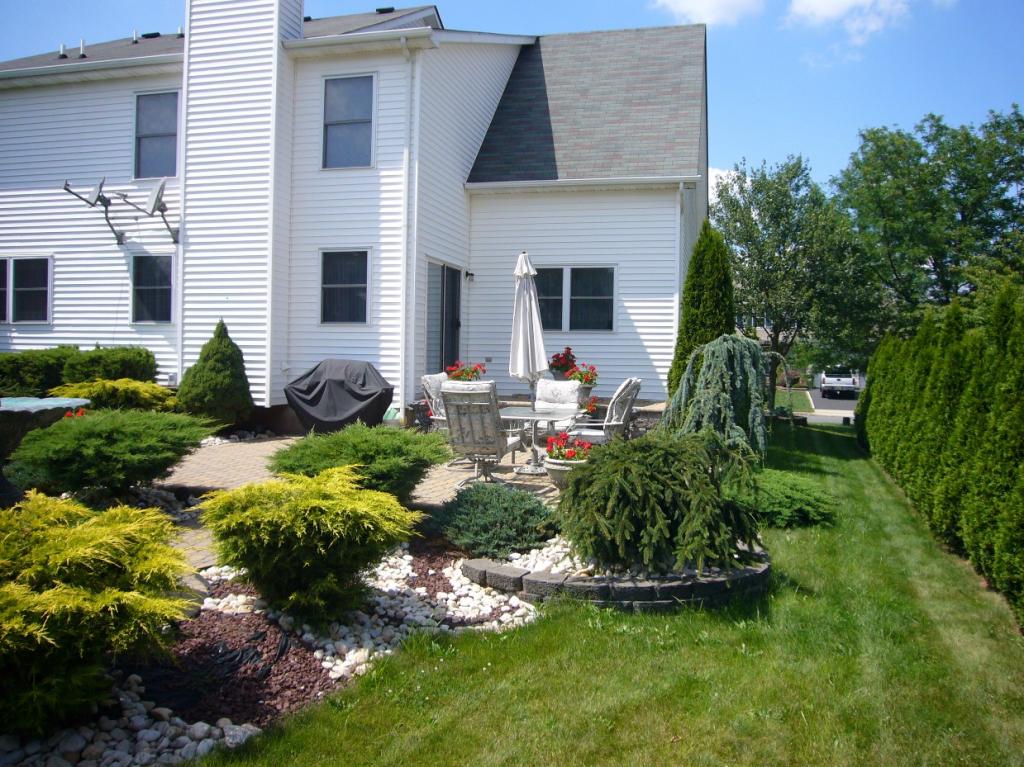 MLS #/Web ID: 2726463