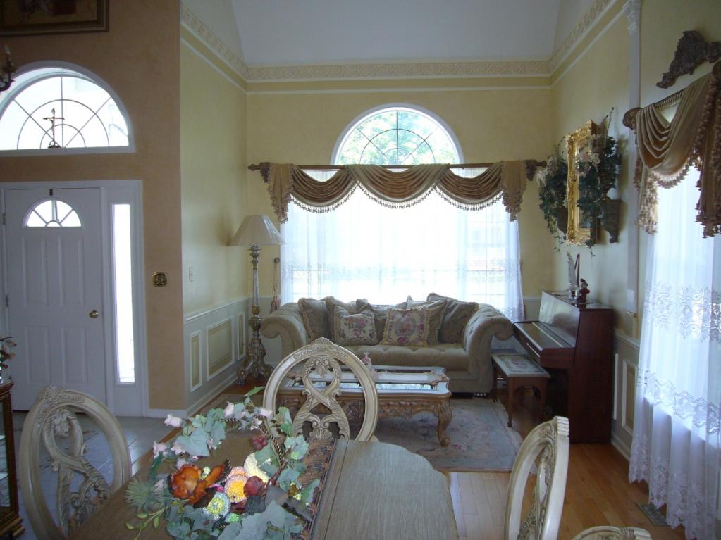 MLS #/Web ID: 2726463
