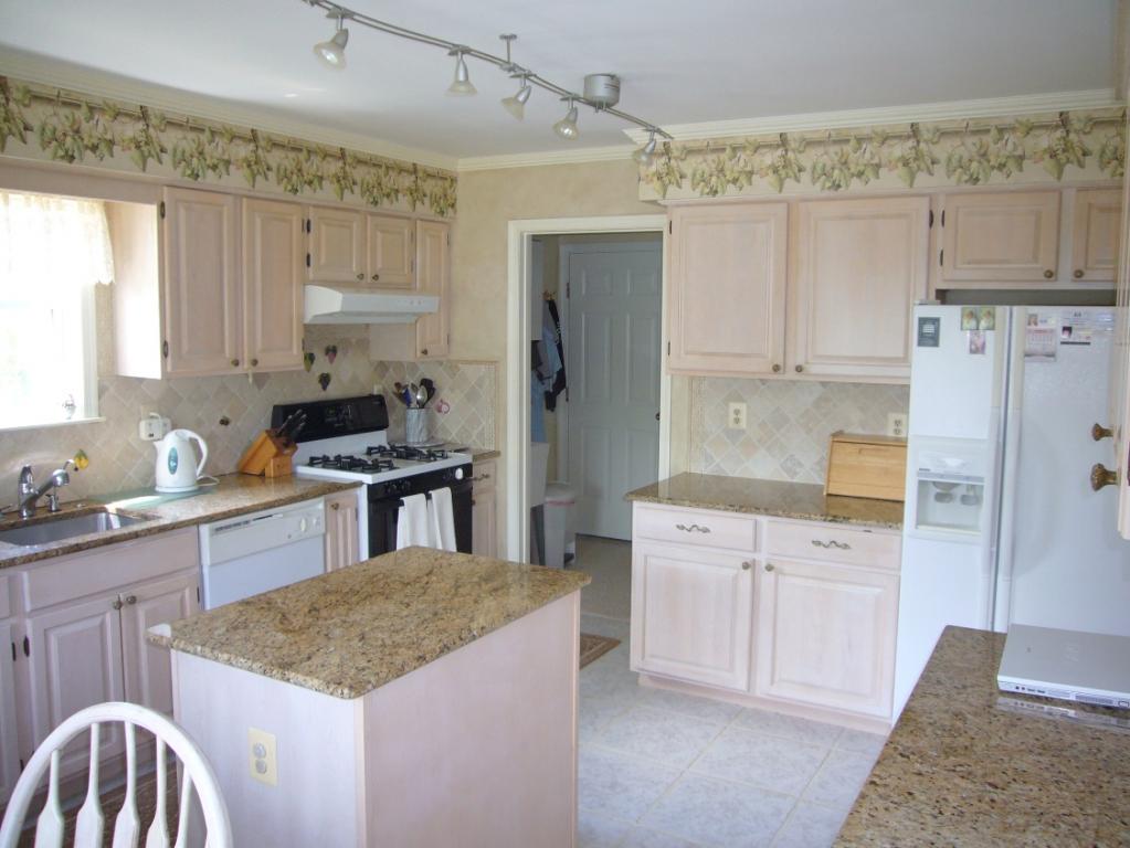 MLS #/Web ID: 2726463