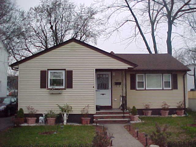 MLS #/Web ID: 2731663