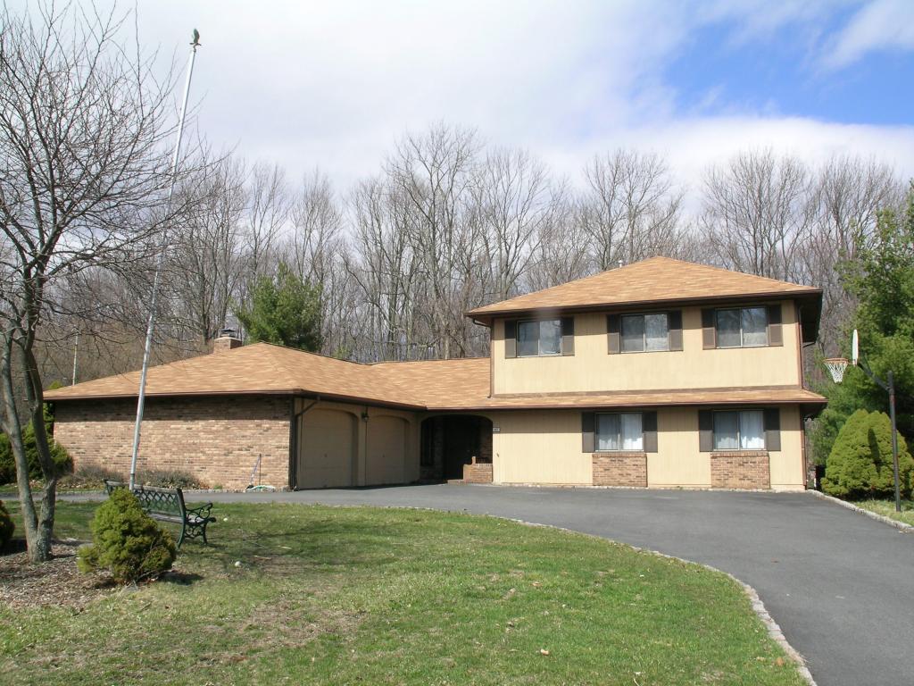 MLS #/Web ID: 2670064