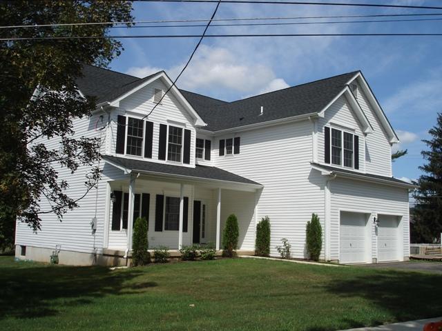 2 FROST AVE