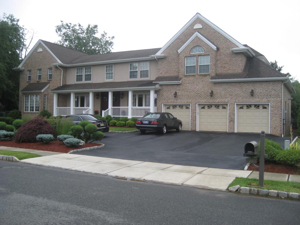MLS #/Web ID: 2690364