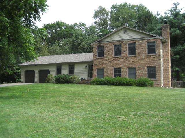10 HORSESHOE DR