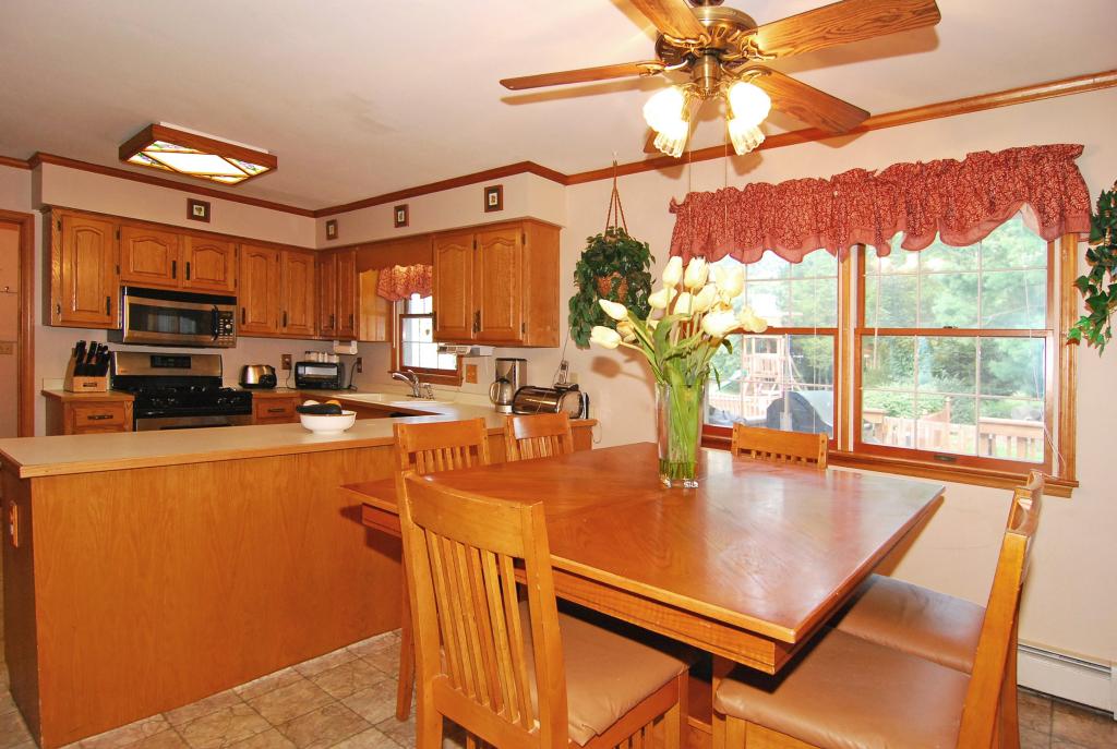 MLS #/Web ID: 2706664