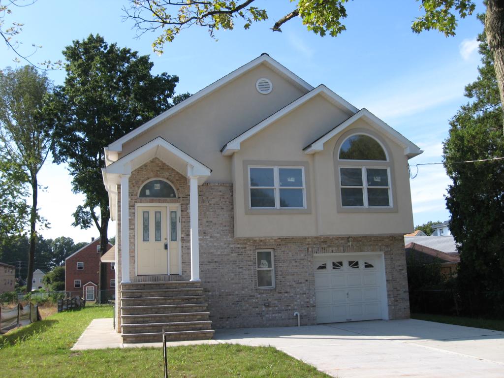 MLS #/Web ID: 2714164