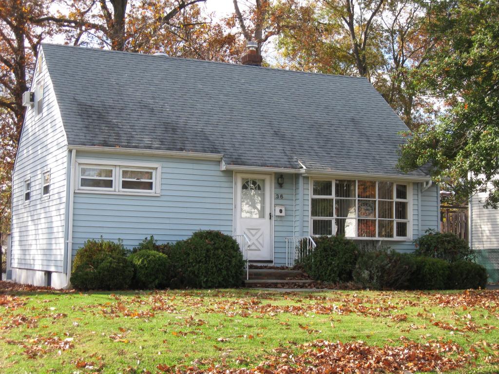 36 IVY ST