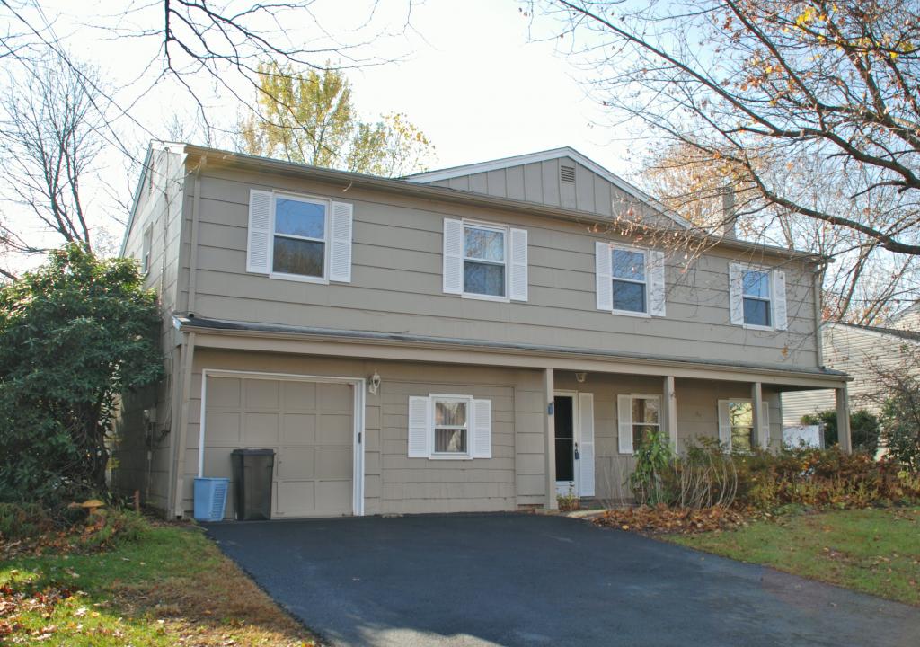 MLS #/Web ID: 2724164
