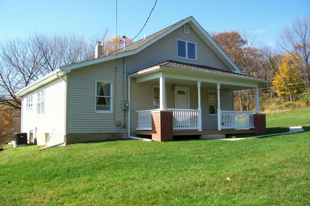 302 COUNTY ROAD 579