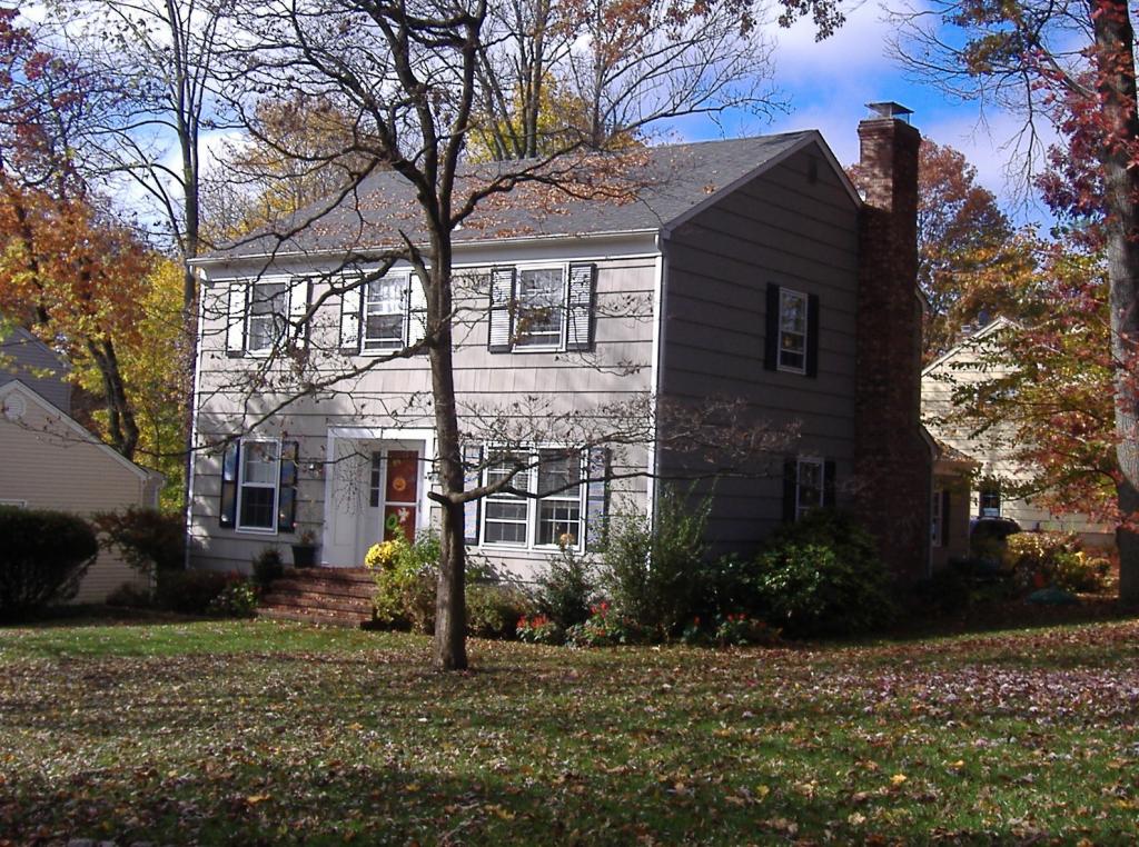 2 COLUMBIA DR