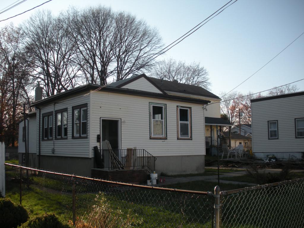 MLS #/Web ID: 2729464