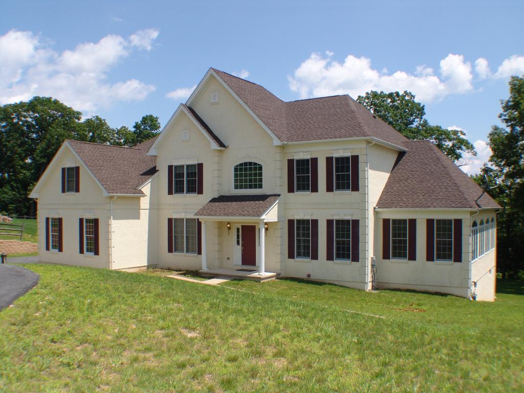 MLS #/Web ID: 2696065