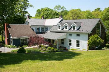 MLS #/Web ID: 2700765