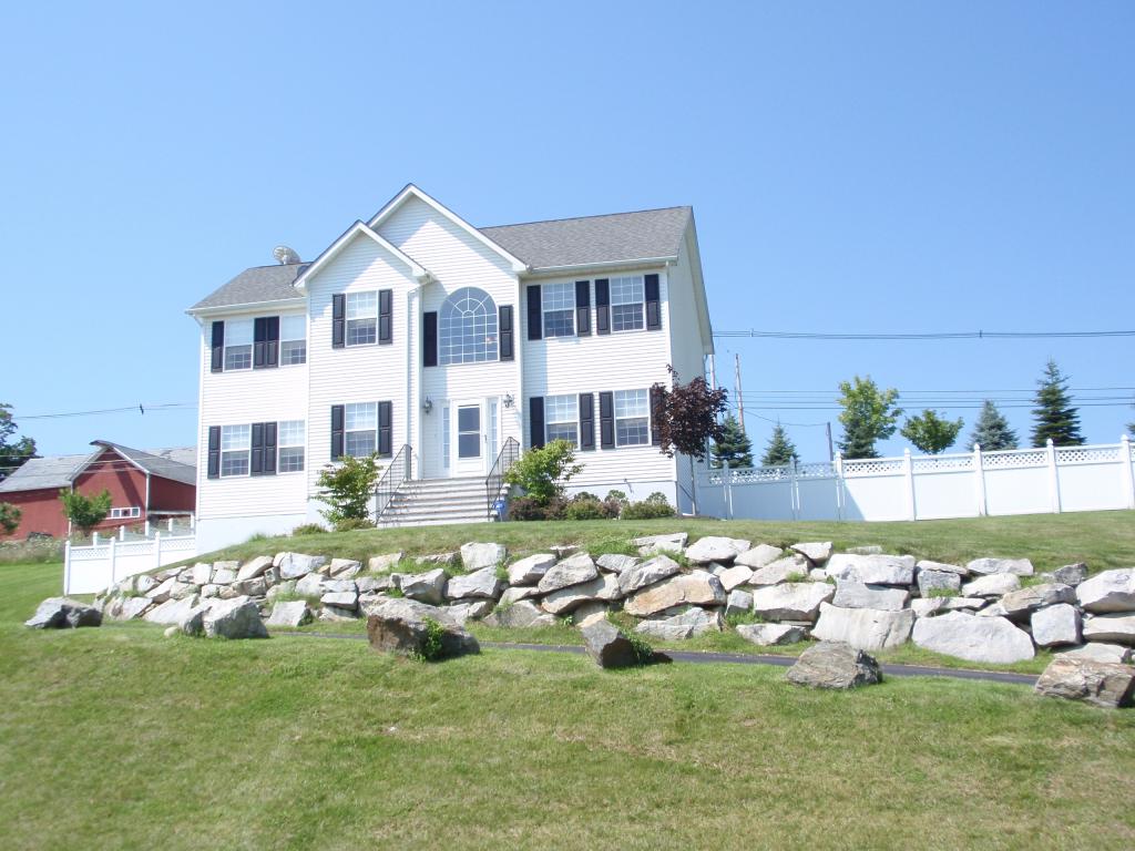 MLS #/Web ID: 2703665