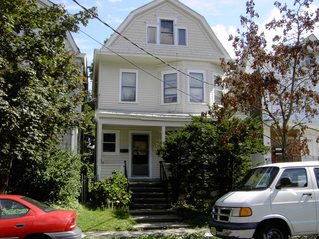 320 SANFORD AVENUE