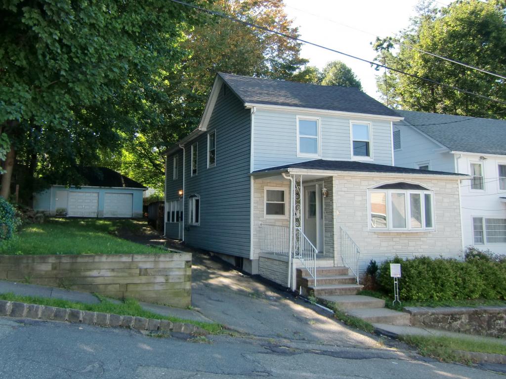 52 GRANT ST