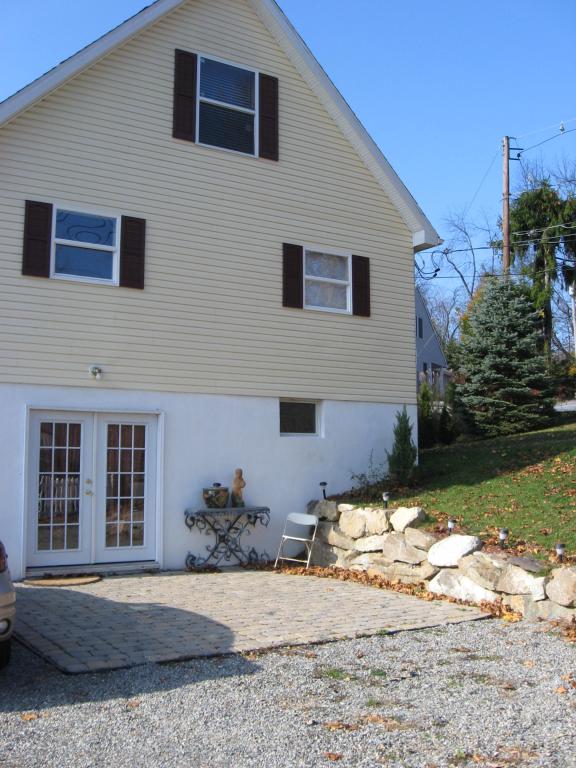9 MUSCOTAH RD