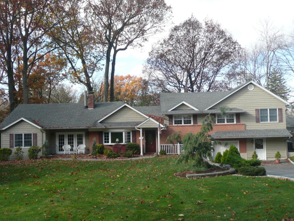 45 BALFOUR LN