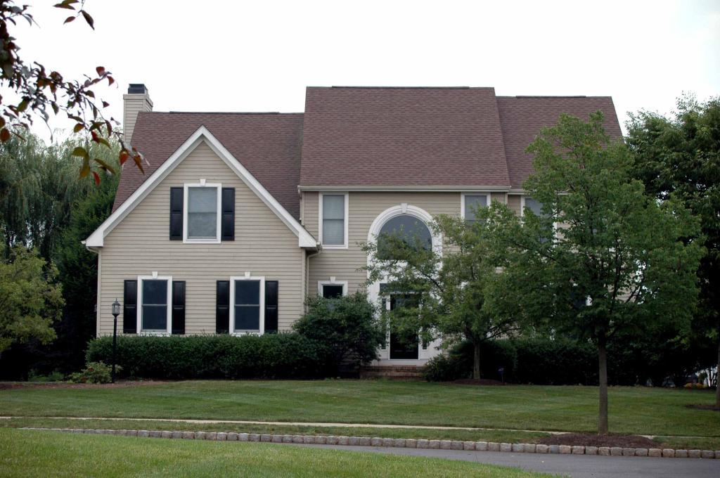 5 Colonial Court