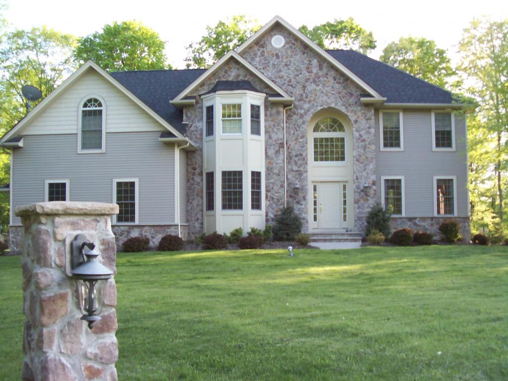 MLS #/Web ID: 2691366