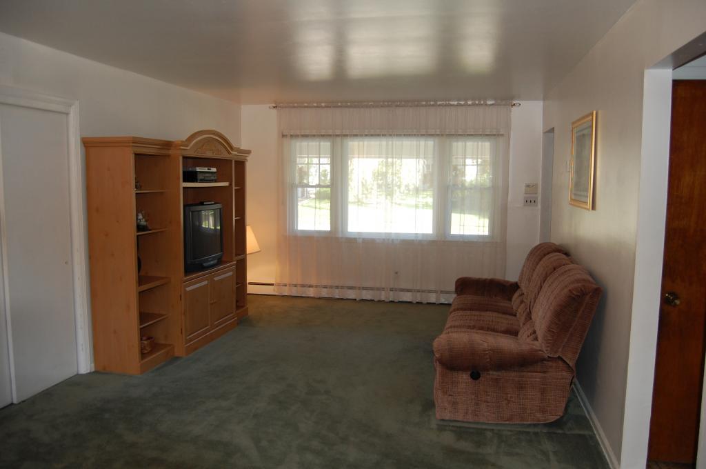 15 DUANE PL