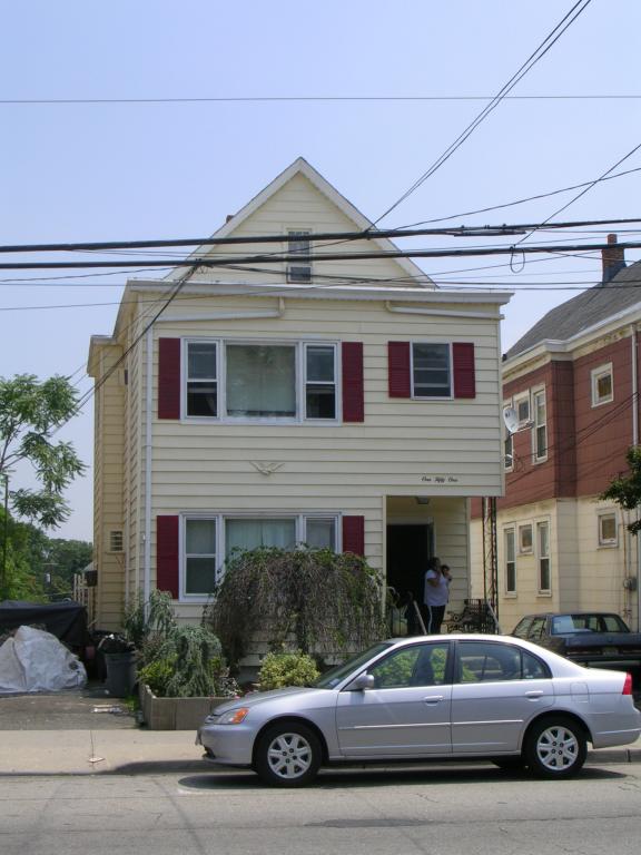 MLS #/Web ID: 2701366