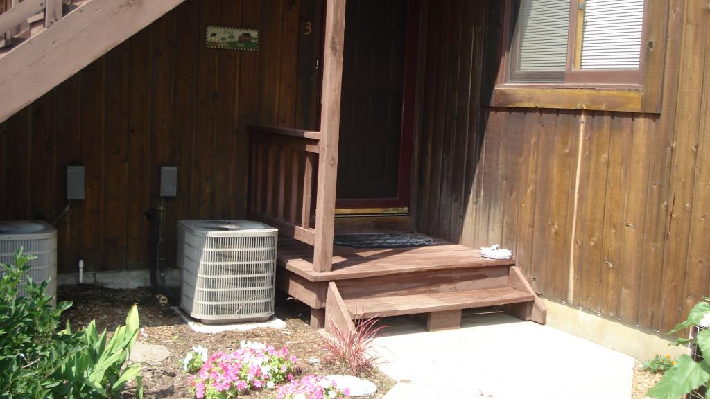 MLS #/Web ID: 2704466