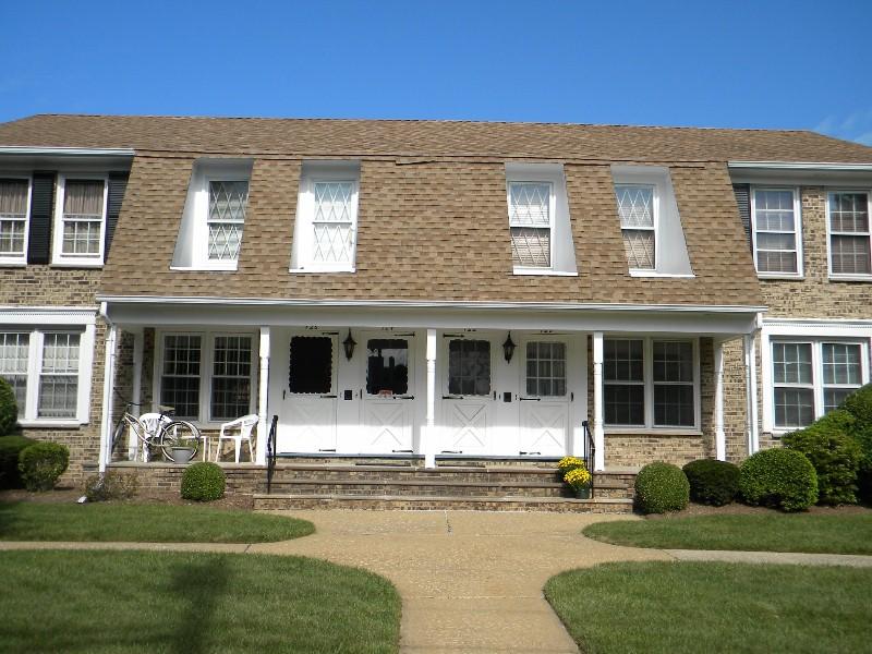 120 SWEET BRIAR DR