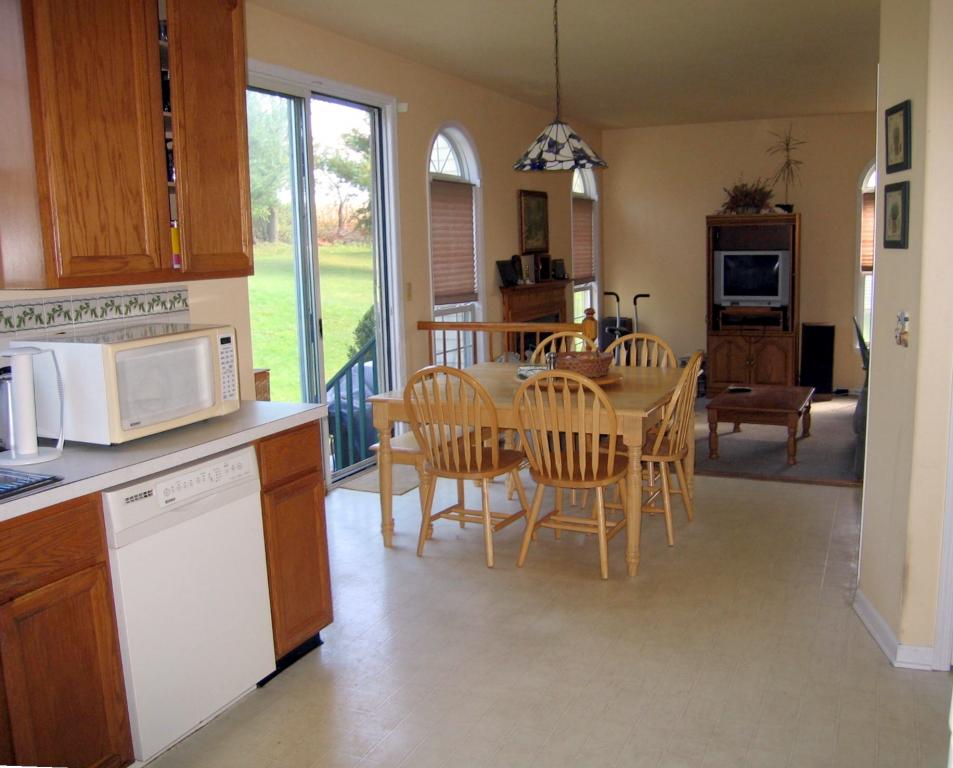 268 STONEHENGE DR