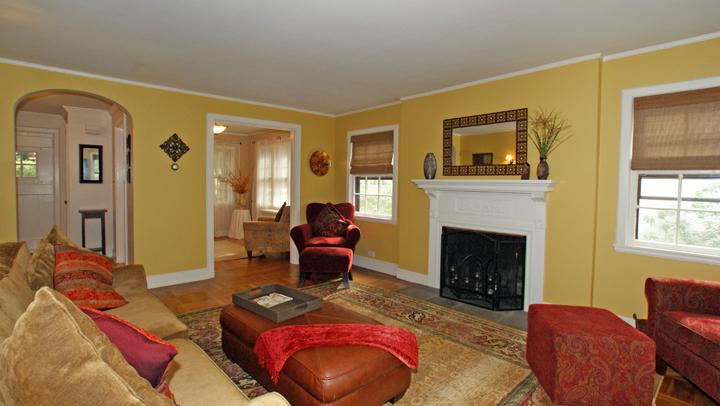 MLS #/Web ID: 2722866