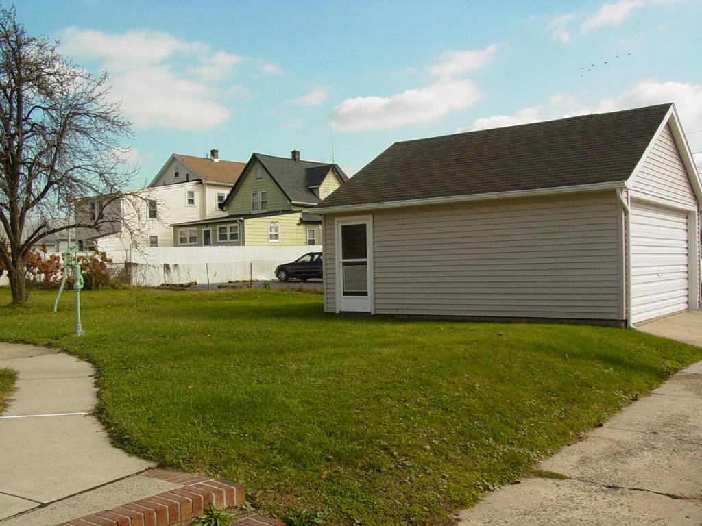 MLS #/Web ID: 2725066
