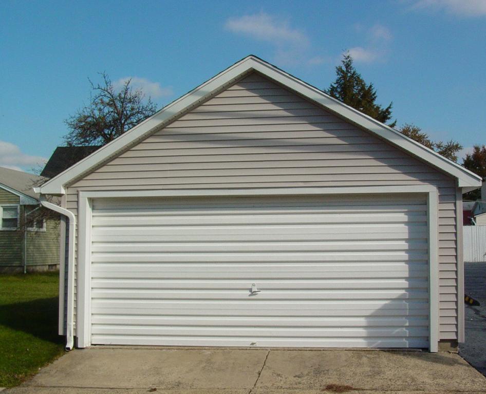 MLS #/Web ID: 2725066