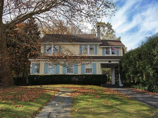 3 SOUTHERN SLOPE DR