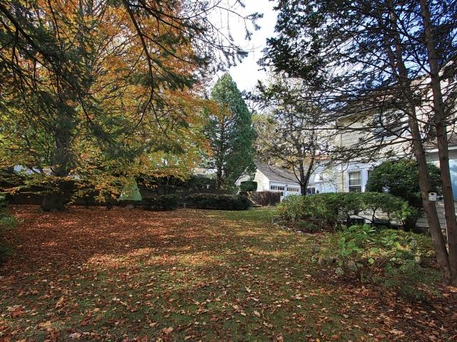 3 SOUTHERN SLOPE DR