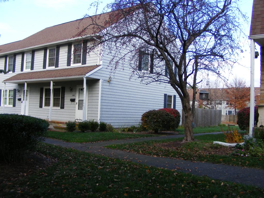 1306 WASHINGTON CMN