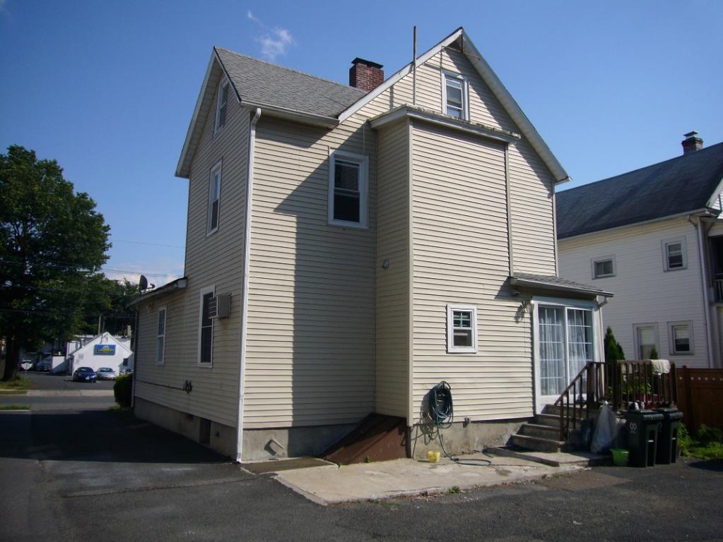 MLS #/Web ID: 2726466