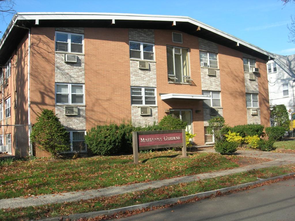 MLS #/Web ID: 2727666
