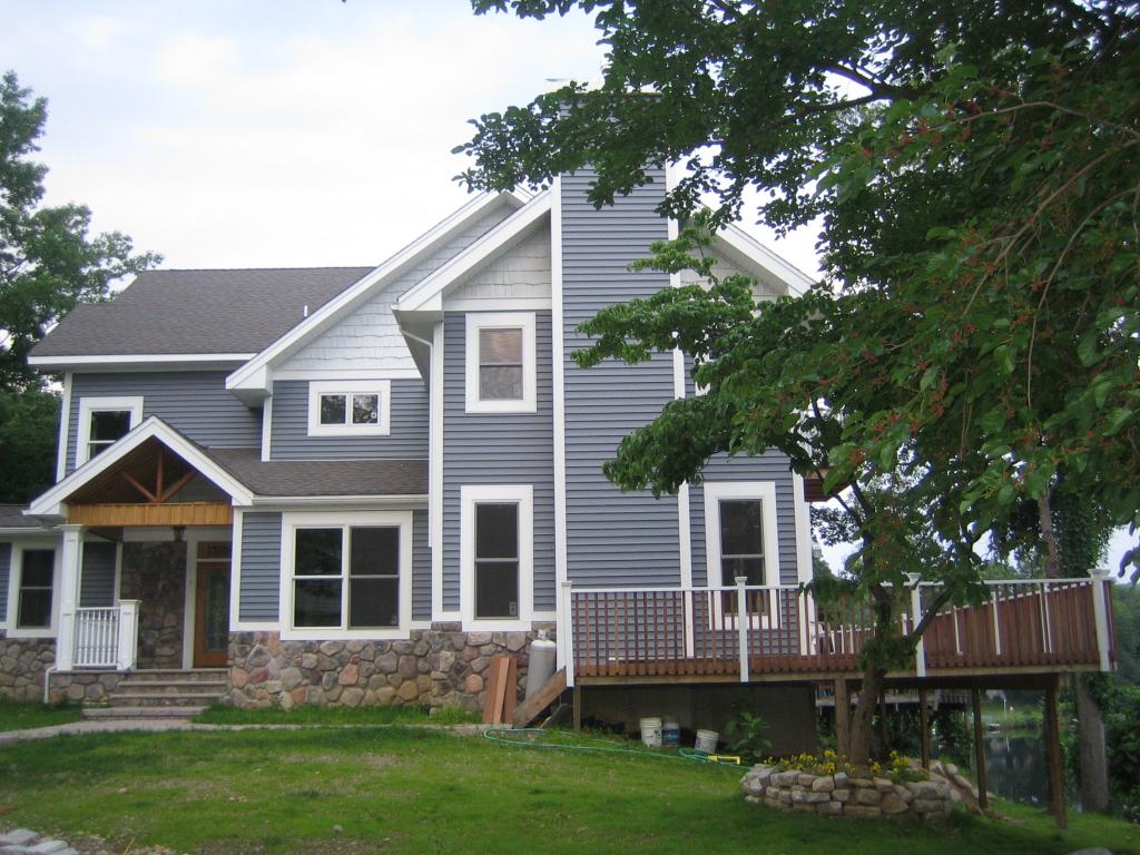7 HARDING AVE