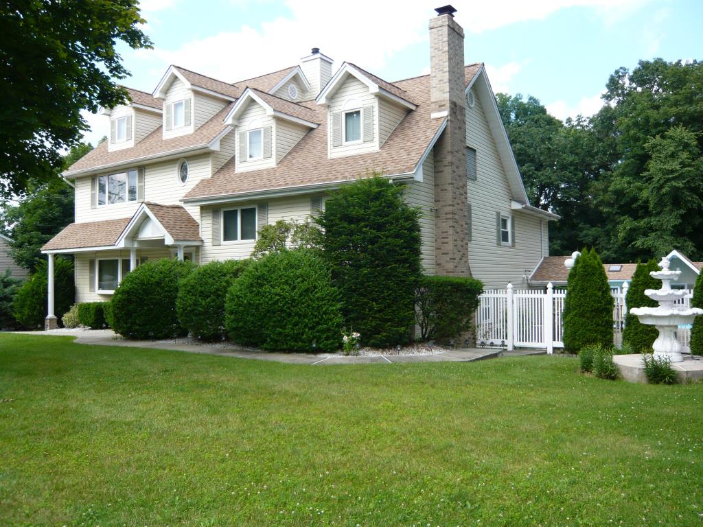 MLS #/Web ID: 2664467