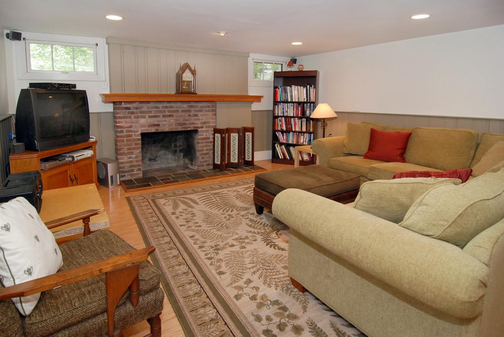 MLS #/Web ID: 2682167